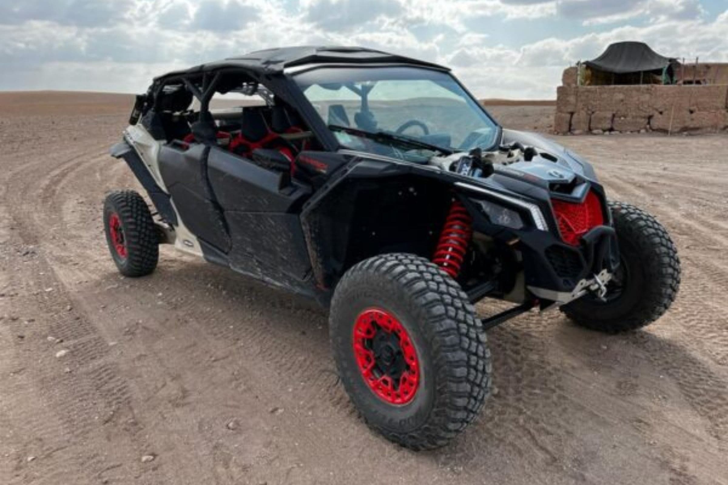 Camp et expérience dans le désert d'Agafay